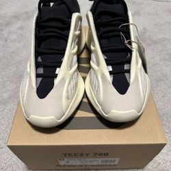 Adidas Yeezy 700 V3 Azael Sz 7 New