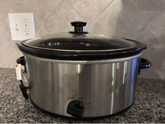 Slow cooker