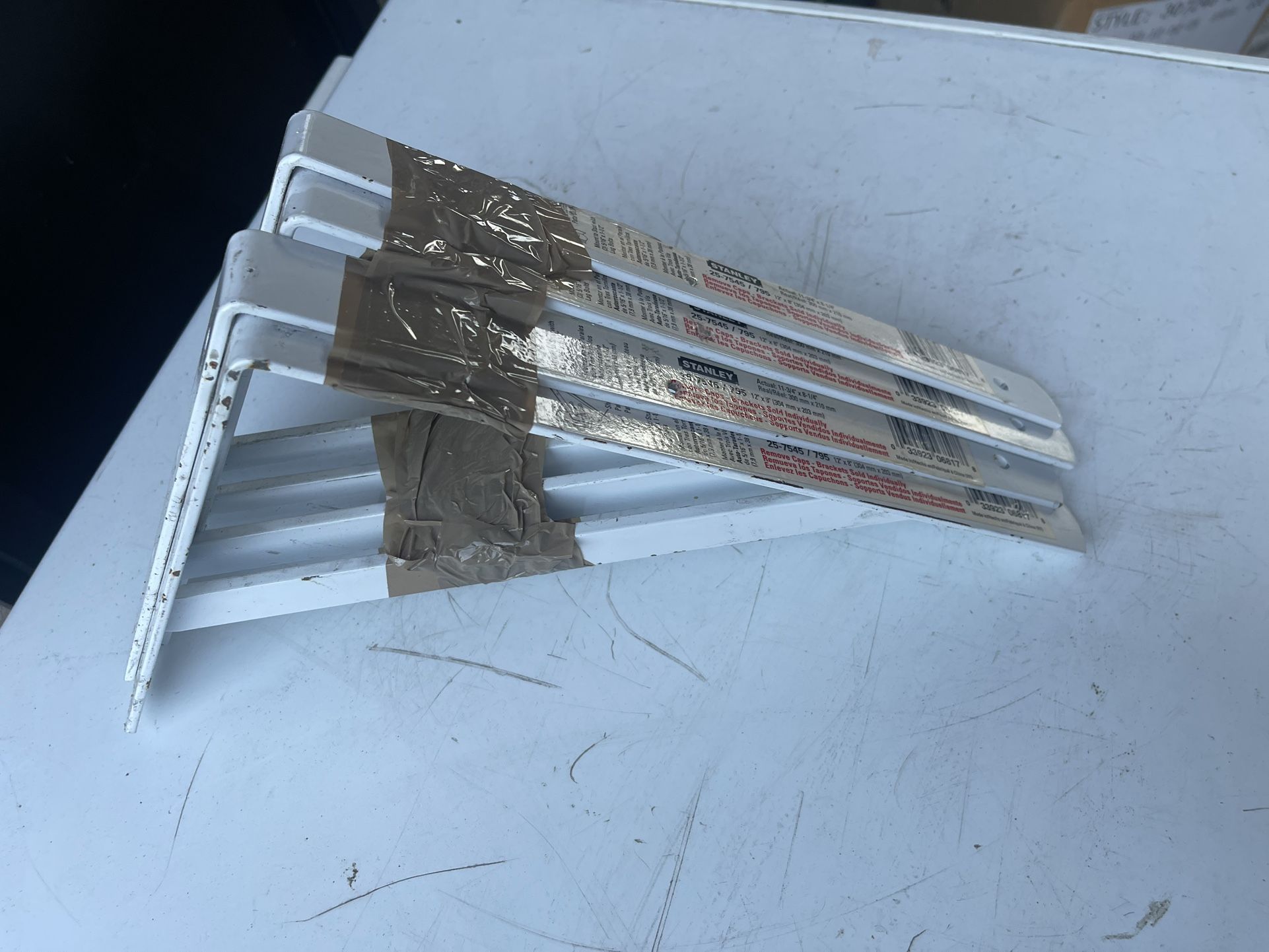 Metal Heavy Duty Brackets