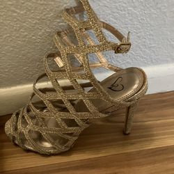 Windsor Dress Shoes Size 9 Gold