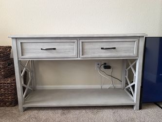 Entertainment center with 1 side table