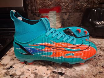 Soccer cleats size 3youth