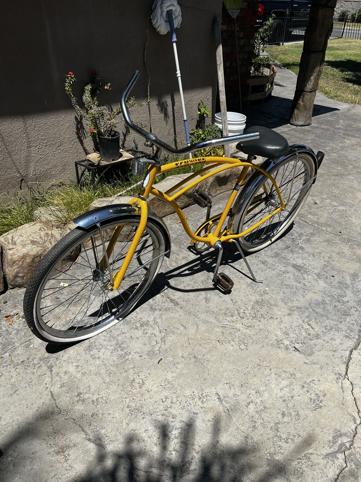 Old Schwinn Stingray Craigslist Schwinn Schwinn Heavy Duty Bike