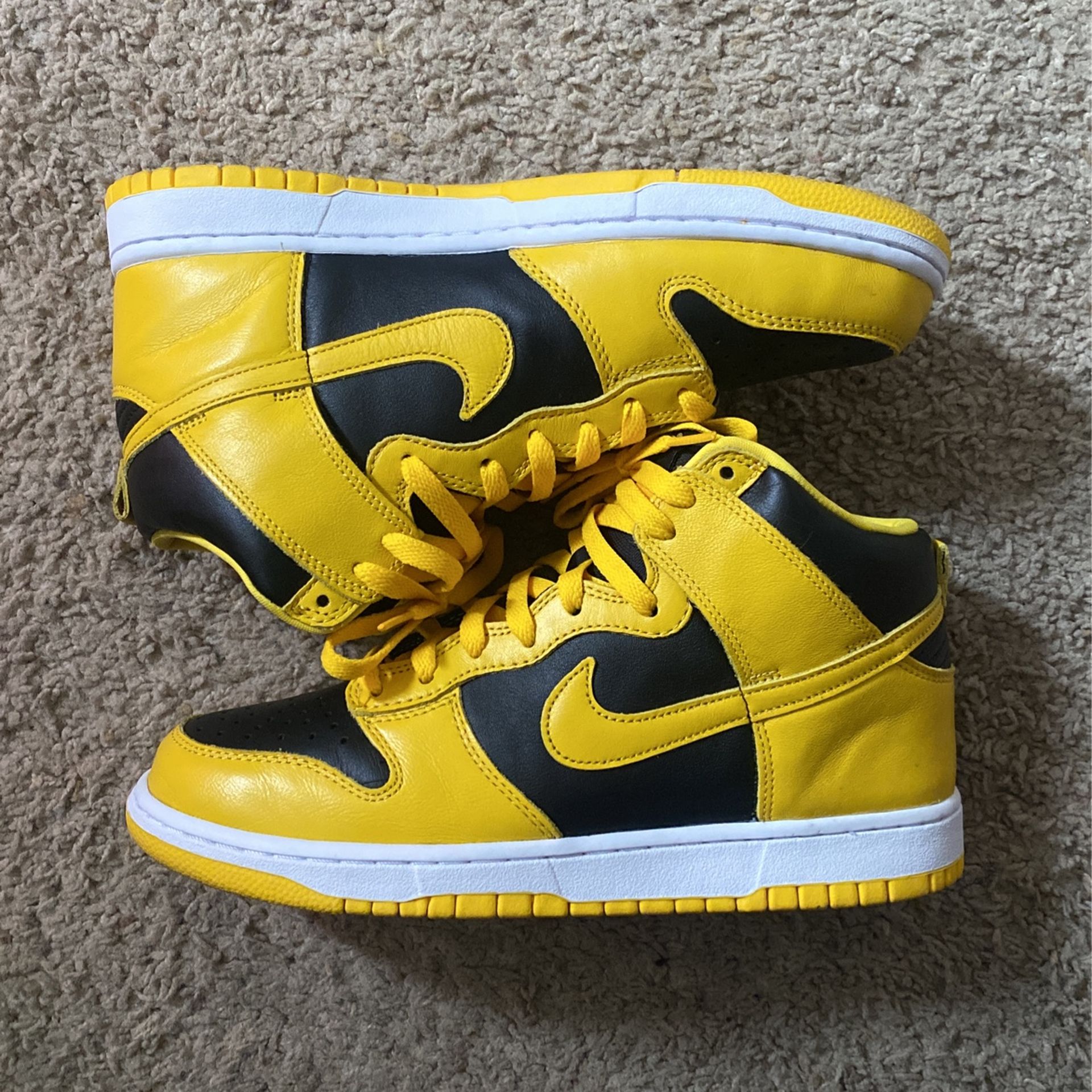 High Nike Dunk - Varsity Maize | NIKE DUNK HIGH Maize