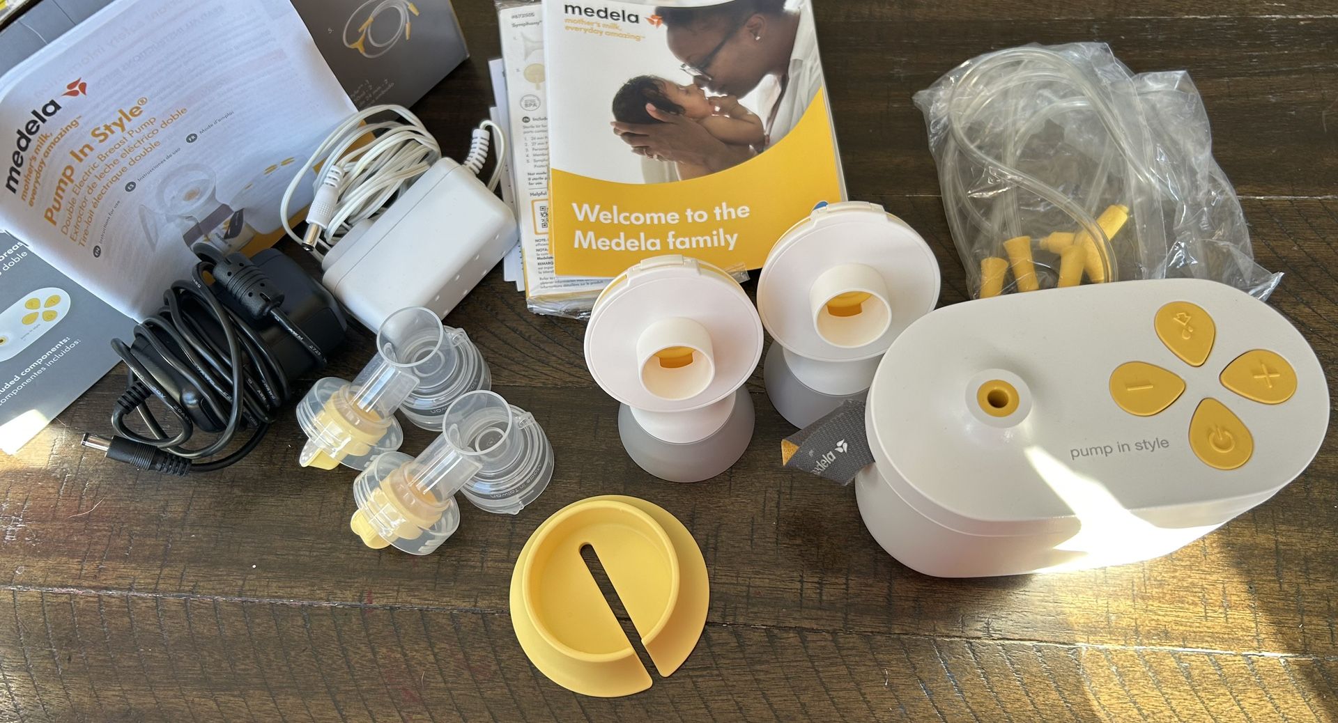 Medela Pump In Style Max Flow; Nursing Breastfeeding Breast Pump