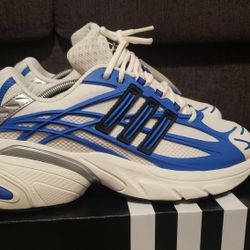 Adidas XLG 2.0 - Size 10