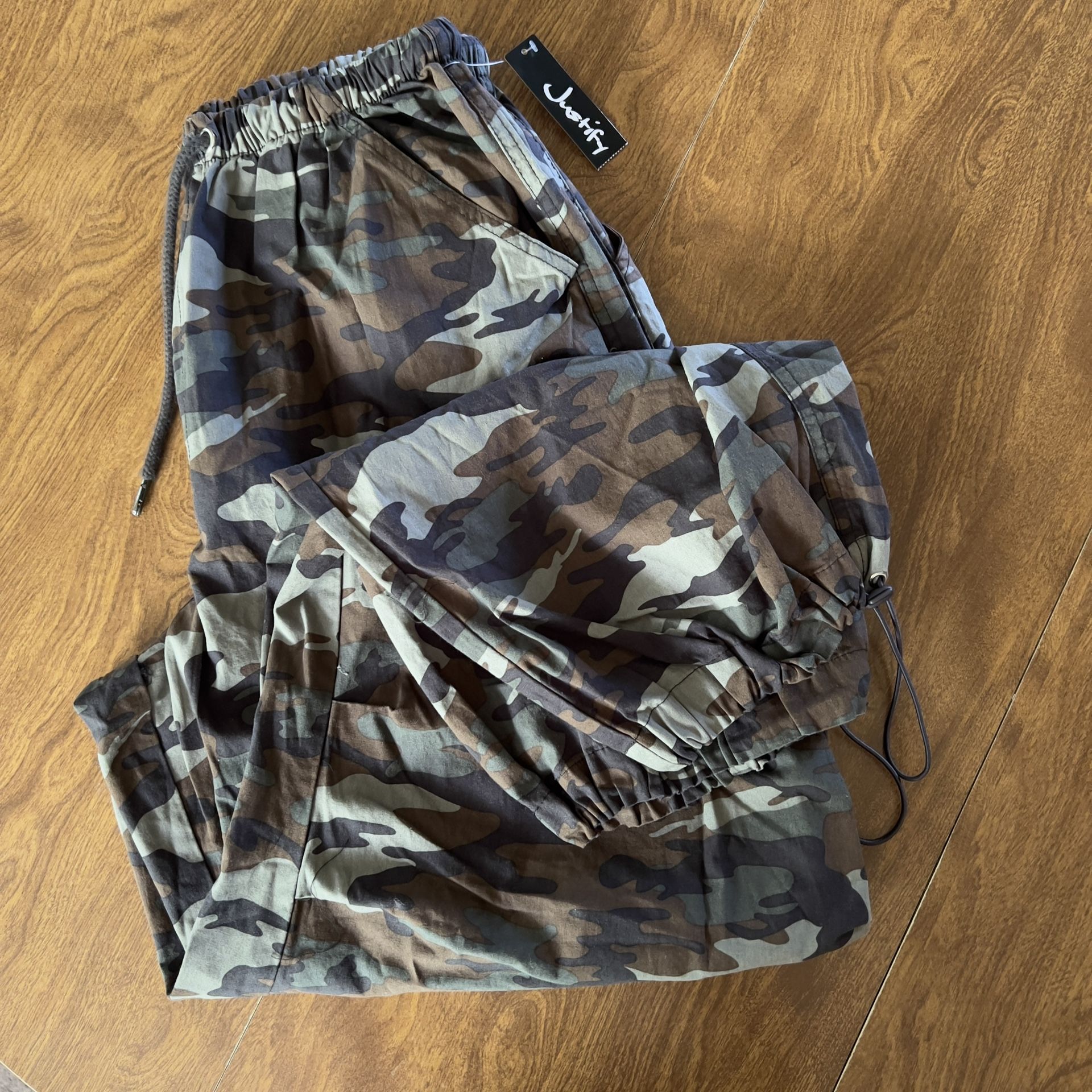 Justify Women’s Olive Green Camouflage 100% Cotton Parachute Pants NWT Size XL