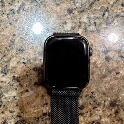 Apple Watch Series 7 Stainless Steel + Ceramic Case With Grey Milanese Loop