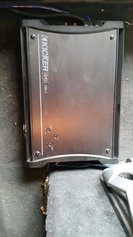 KICKER ZX750.1 MONO AMP