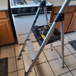 Gorilla 3 Step Ladder