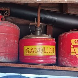 4 Vintage Gas Cans