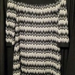 Women's Chris Mclaughlin Sweater Dress 12 Black/Gray Chevron Pattern
