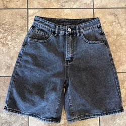 Women’s shorts size 0