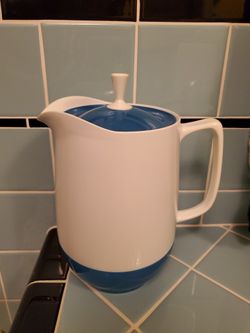 Vintage Blue and White Plastic Insulated Carafe Or Pitcher Thermos (Insulated Ware line)