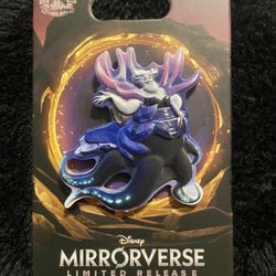 Disney " Ursula " MIRRORVERSE Limited Release LIMITEE Pin New on Card