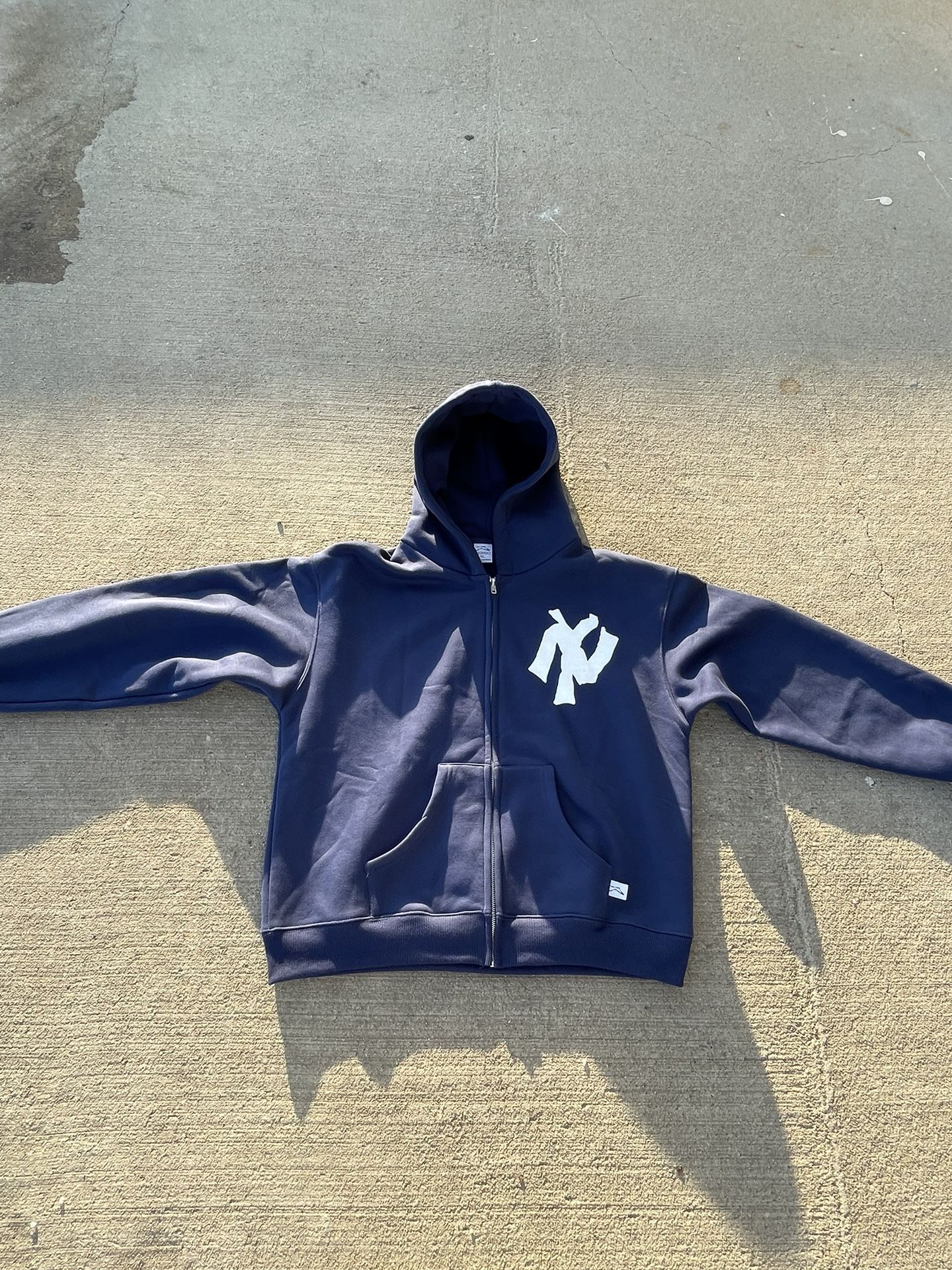 AKIMBO CLUB ネイビー パーカー Mサイズ AKIMBO CLUB ネイビー パーカー Mサイズ AKIMBO CLUB ネイビー