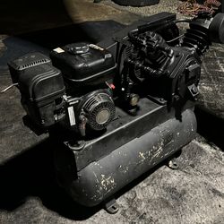 Gas 30 gallon air compressor