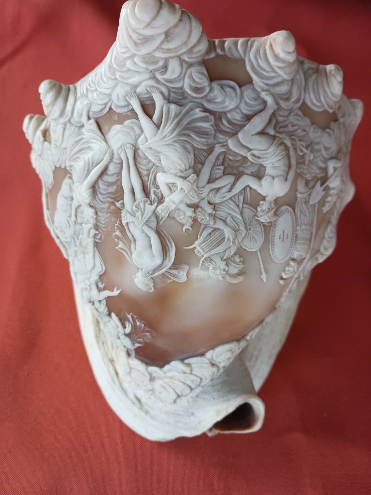 Had Carved Conch Shell