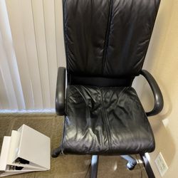 X Chairs And Herman Miller As New 