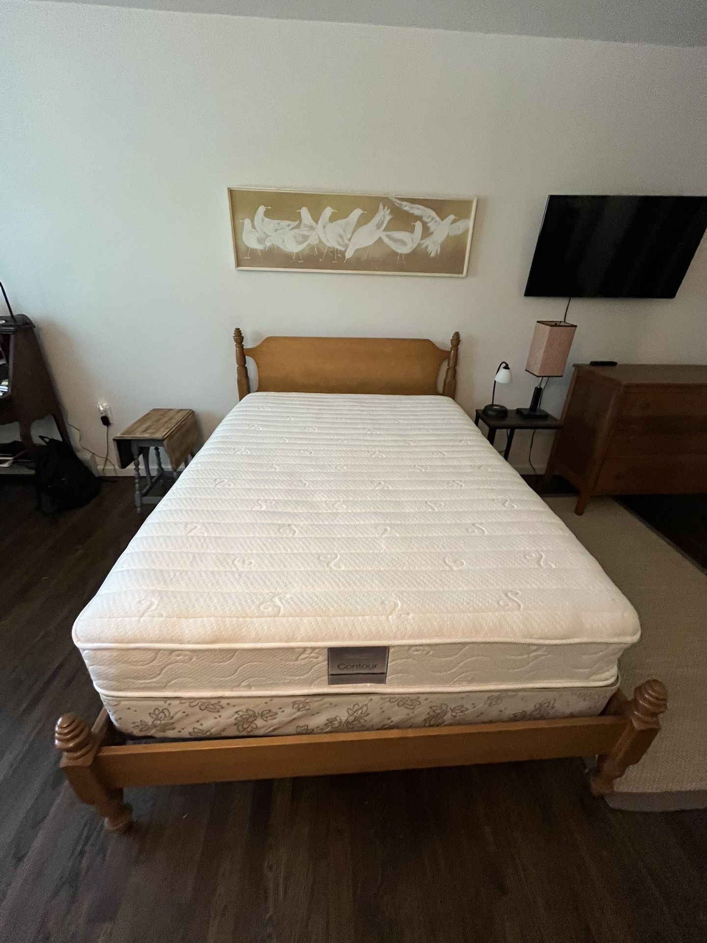Complete Full Size Bed