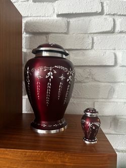 Adult Urn