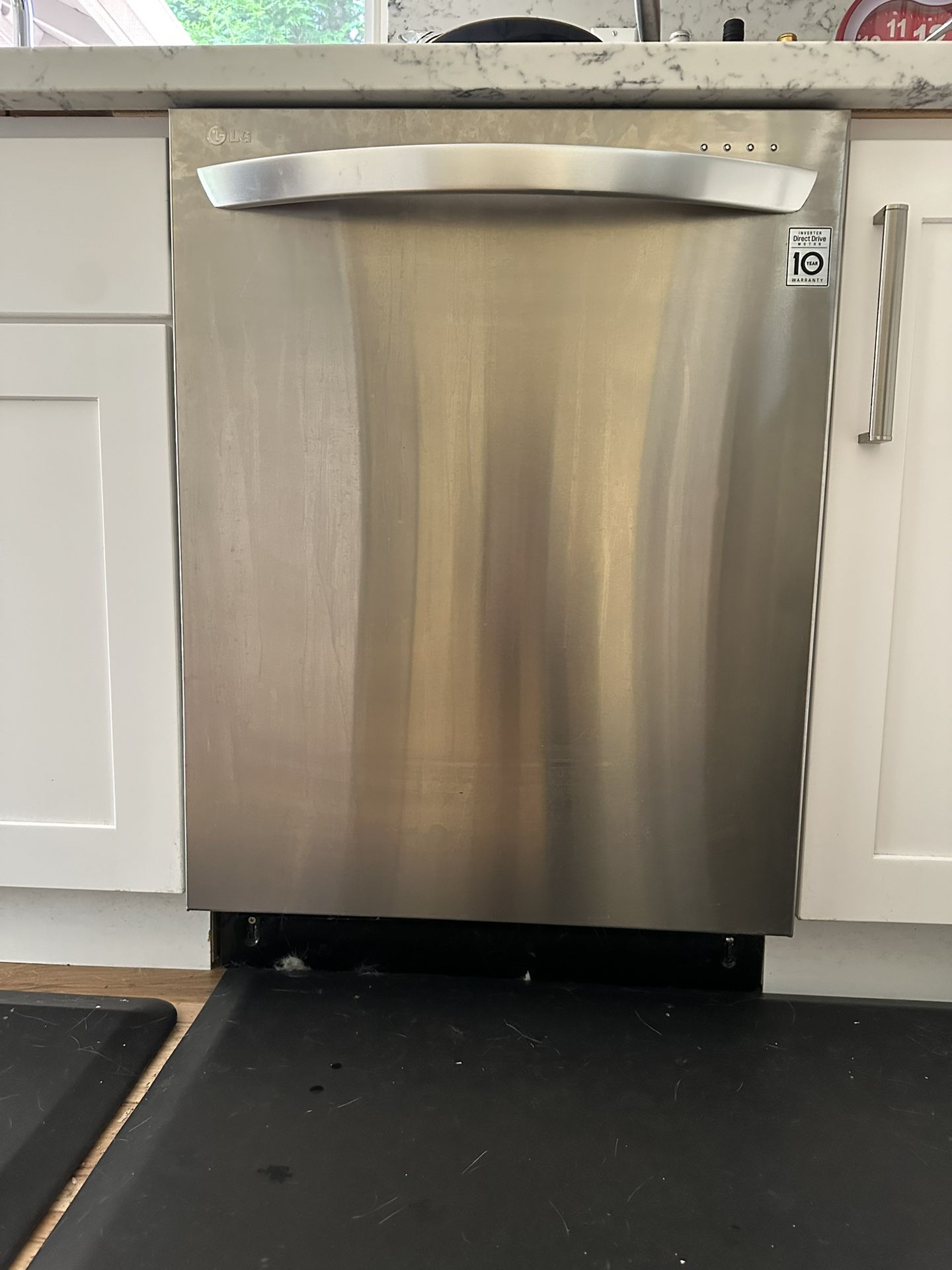 LG Dishwasher, 3 tier, working nicely 