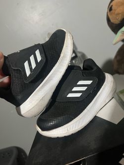 Boy shoes