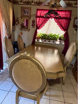 Dining Table Set