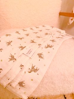 Zebra Swaddle (Bamboo Little) 