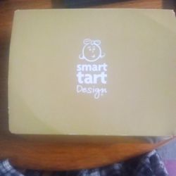 CRYSTAL BRIDE &  GROOM CHAMPAGNE TOASTING WARE 