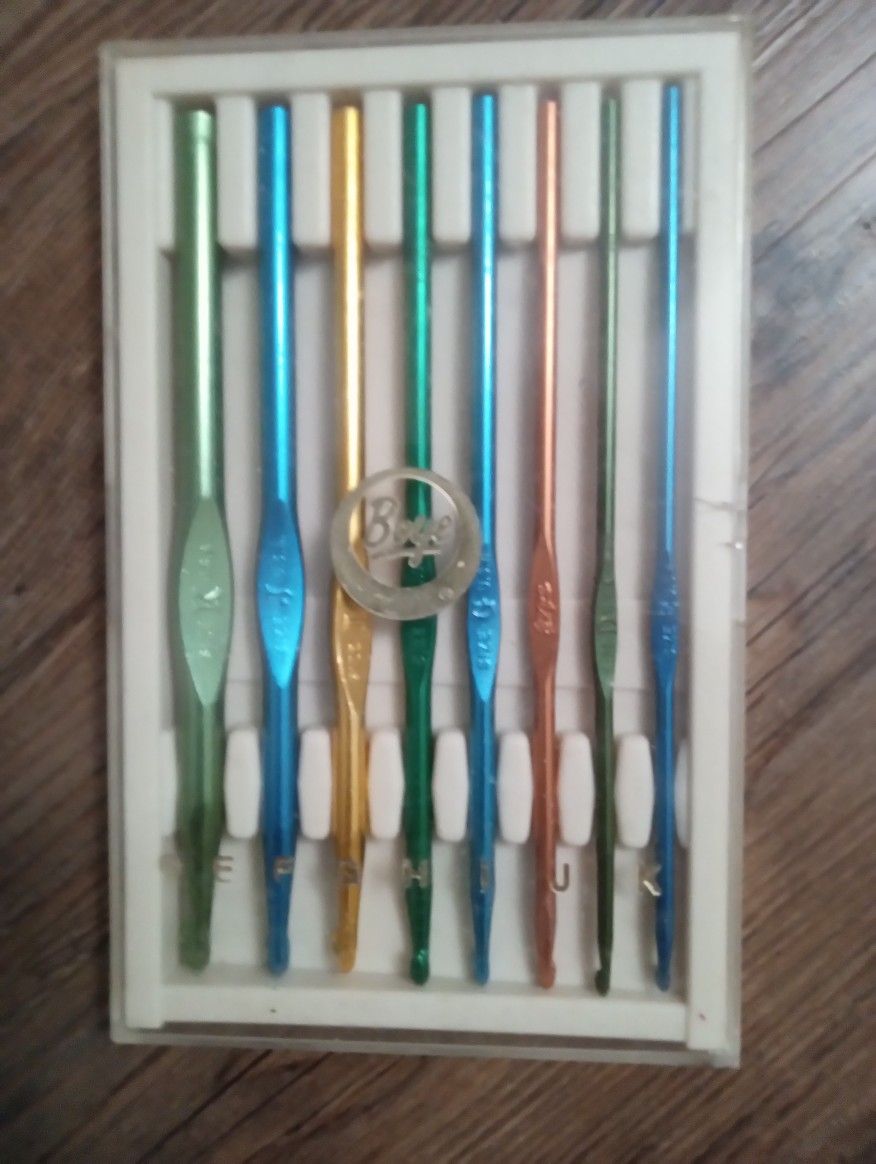 Boye Aluminum Crochet Hook Set 