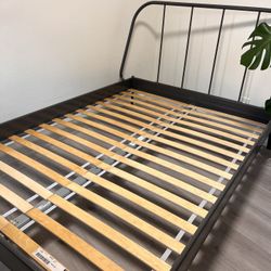 Metal Bed Frame 