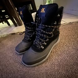 Snow Boots Size 8men