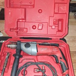 Milwaukee Magnum 9amp 2-speed 5/8" Hammer Drill w/Hard Case