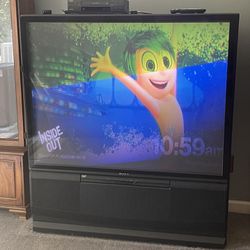 60 Inch Projection TV