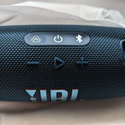 JBL Charge 6 Bluetooth Speaker Waterproof (Blue)