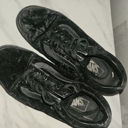 Vans Wms Size 7 Black CRUSHED VELVET 