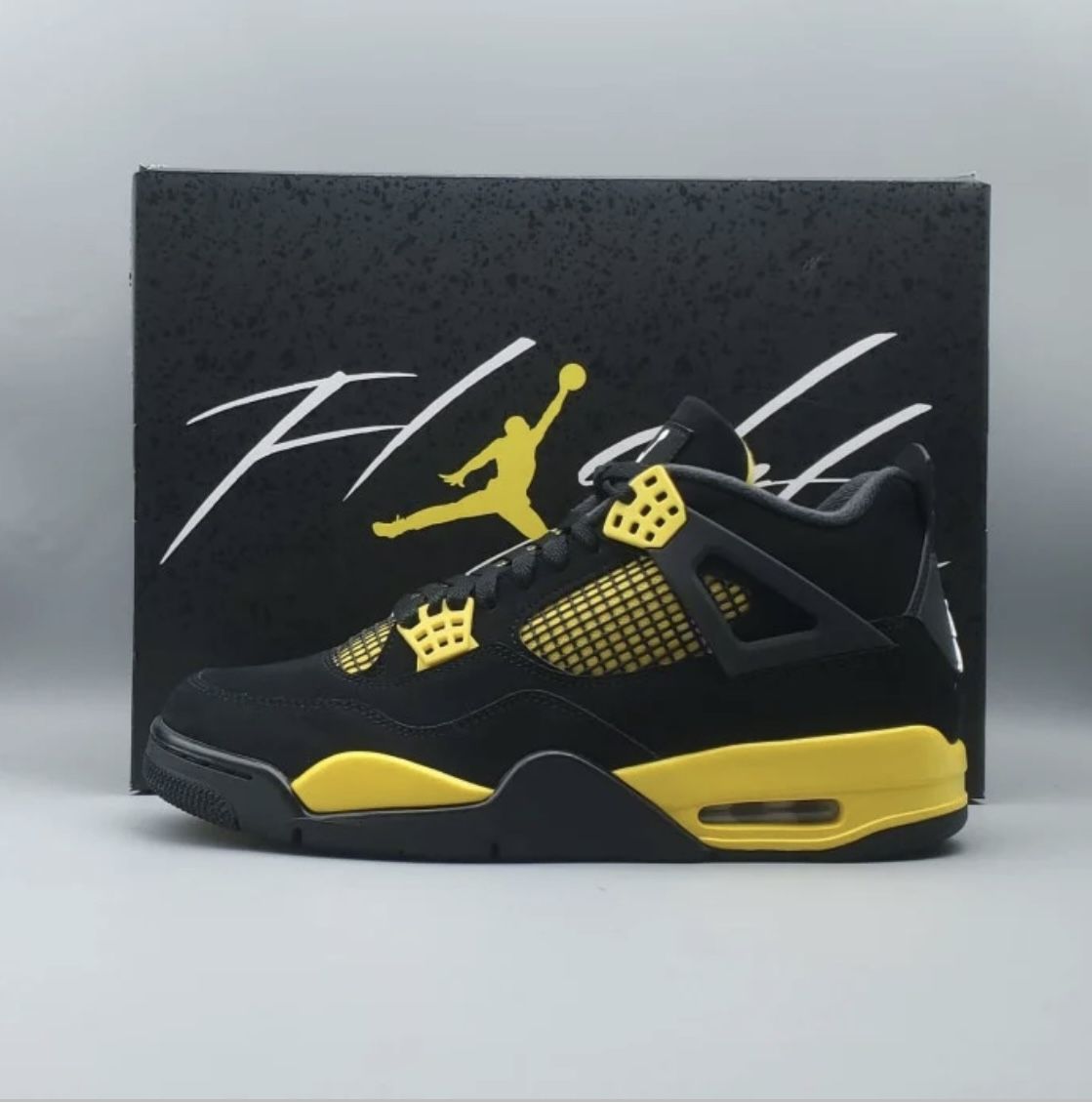 Jordan 4 Retro Thunder