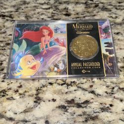 Disney Annual Passholder Collector Coin Ariels Undersea  Little Mermaid Box A