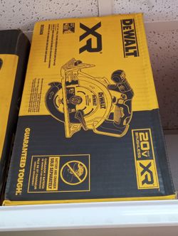 DeWalt New 61/2" Circular Saw XR Brushless 