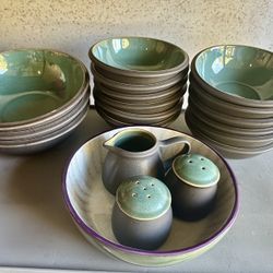 Dishes Set