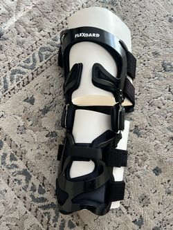 Knee Brace/ Deroyal Knee Brace