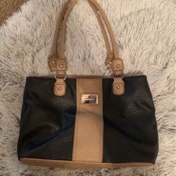 medium purse