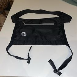 MANDUKA Black Yoga Mat Carrier Bag NWOT 13.5x9.5