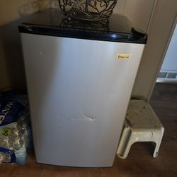 Mini Fridge For Sale 