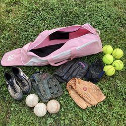 Softball 🥎 Equipment 