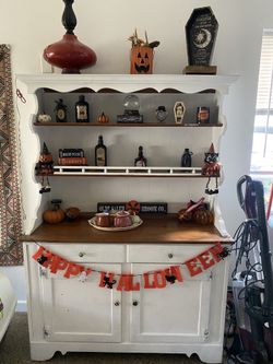 Ethan Allen Hutch