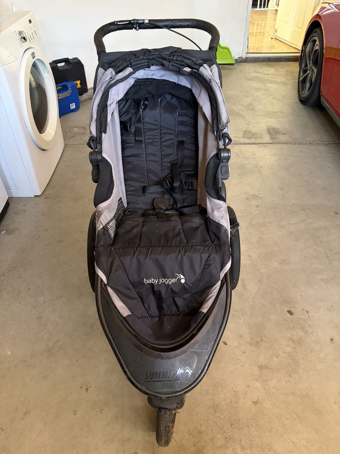 Baby Jogger Summer x3 Stroller. 3 Wheels