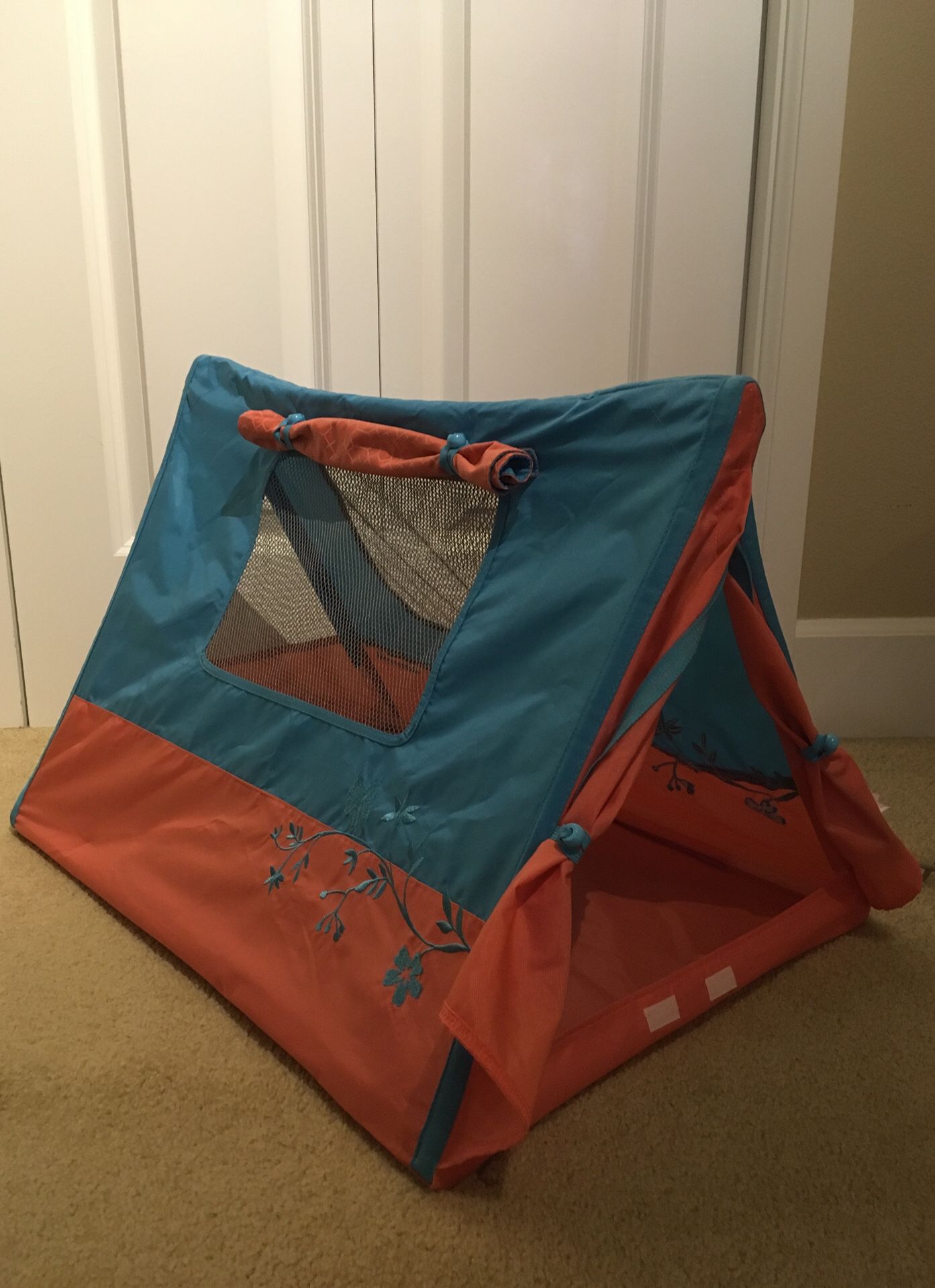 American Girl Camping Tent - like new!