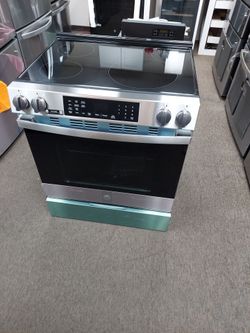 GE Profile 30" Slide-In Electric Range (Induction)